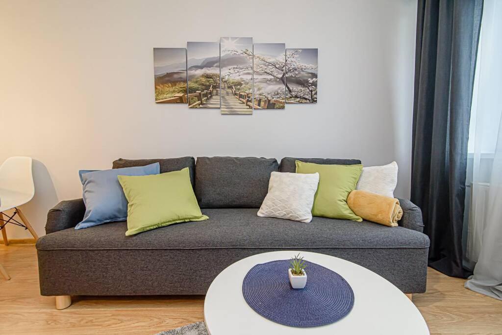 Bright Apartment,For 1-4,Near Old Town Βίλνιους Εξωτερικό φωτογραφία