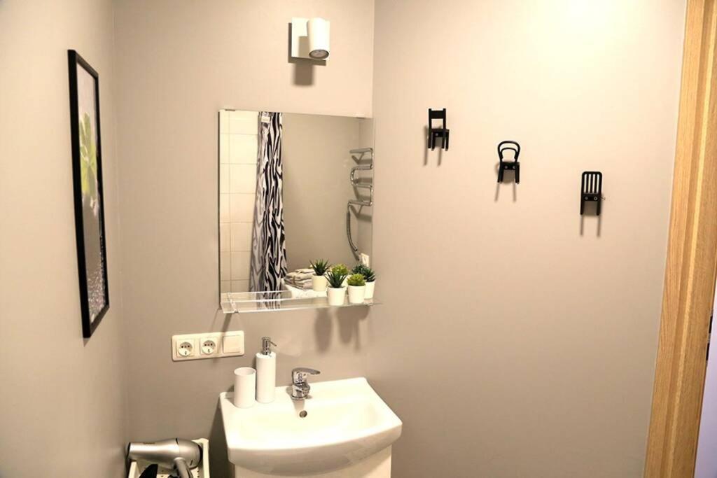 Bright Apartment,For 1-4,Near Old Town Βίλνιους Εξωτερικό φωτογραφία